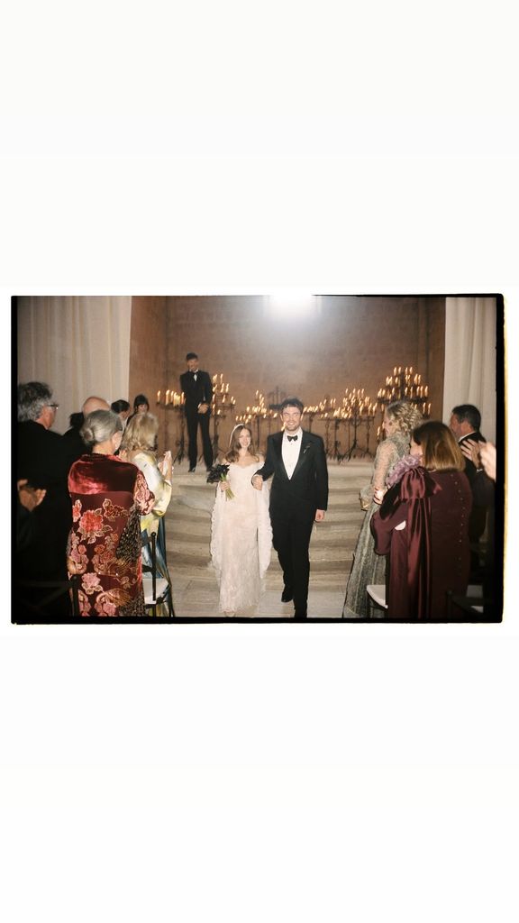 La boda se celebró en Abadía Retuerta, un antiguo monasterio del siglo XII situado en Valladolid, donde los novios reunieron a cerca de 200 familiares y amigos