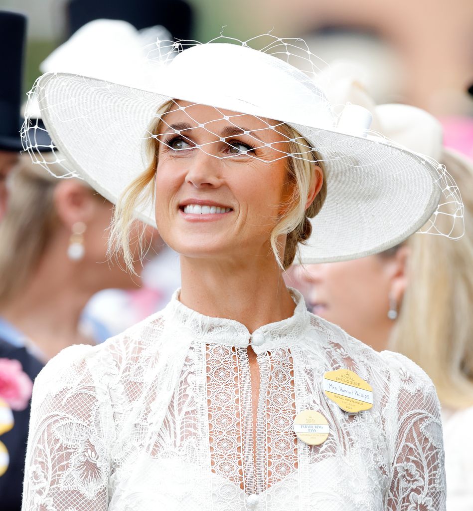 Harriet Phillips y Peter Phillips en Royal Ascot 2026.
