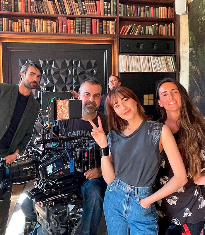 Aitana y parte del equipo de 'La última'