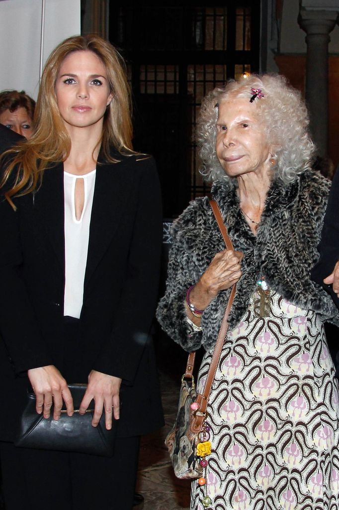 Genoveva Casanova y la duquesa de Alba, en una imagen de archivo