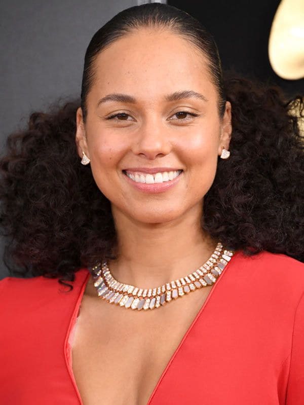 Alicia Keys con piel perfecta
