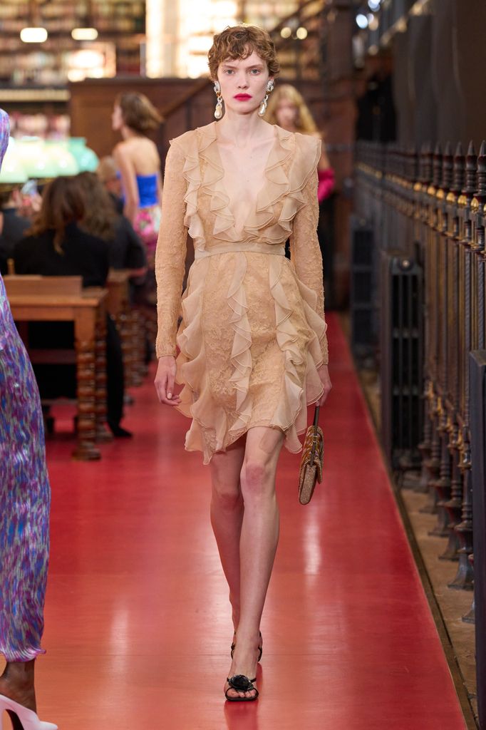 Paris Fashion Week: desfile de Valentino Primavera Verano 2027