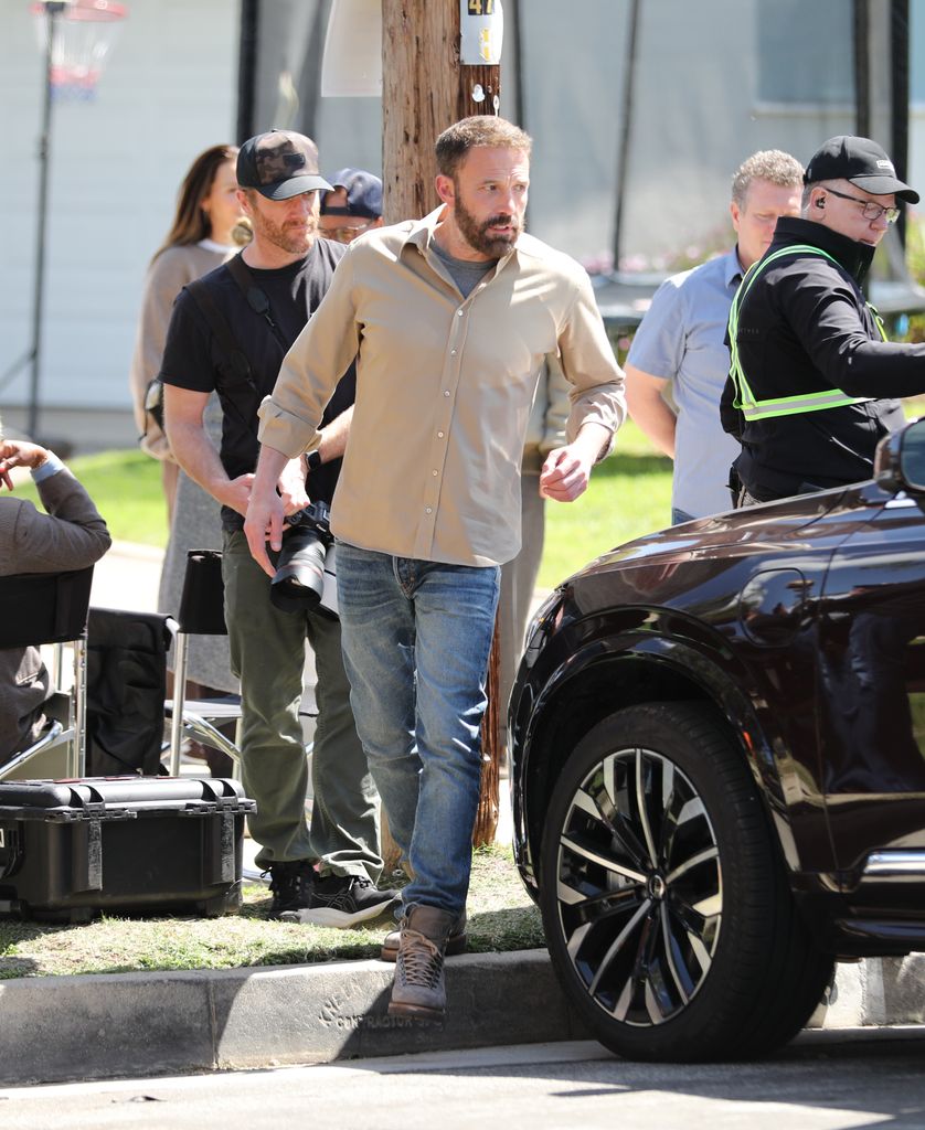 Ben Affleck fue fotografiado mientras se encontraba en el set de rodaje de 'Animals', su nueva película para Netflix.