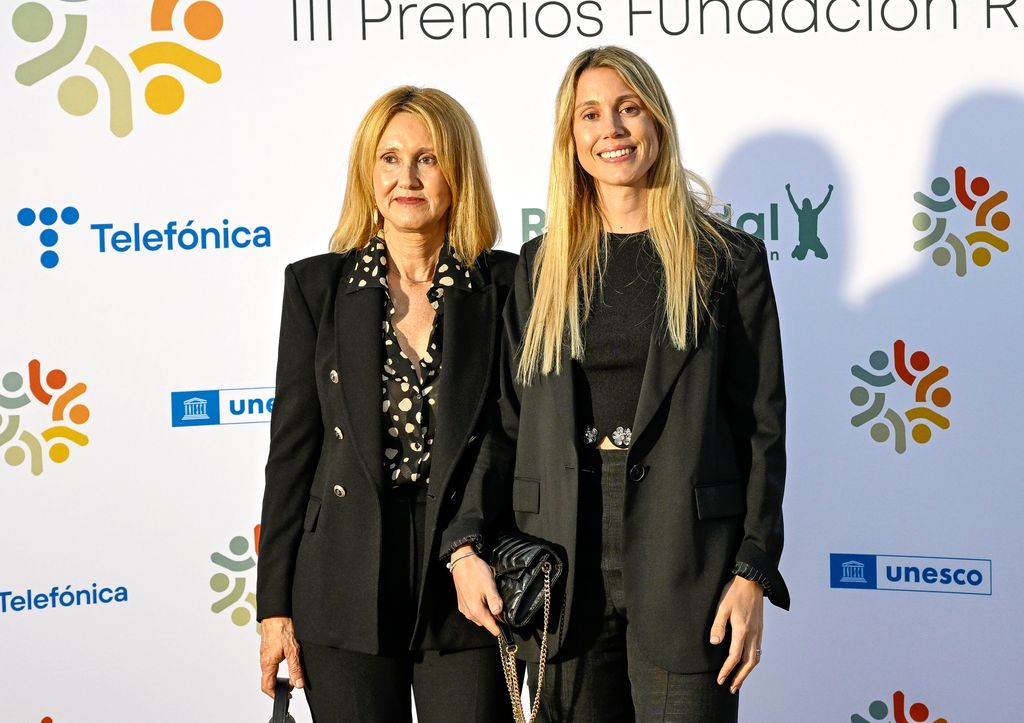 La emoción de Rafa Nadal, rodeado de su familia en su gran noche solidaria tras la retirada