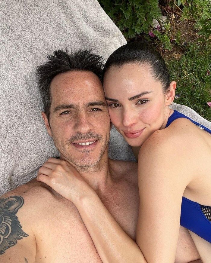 Mauricio Ochmann y su novia Paulina Burrola