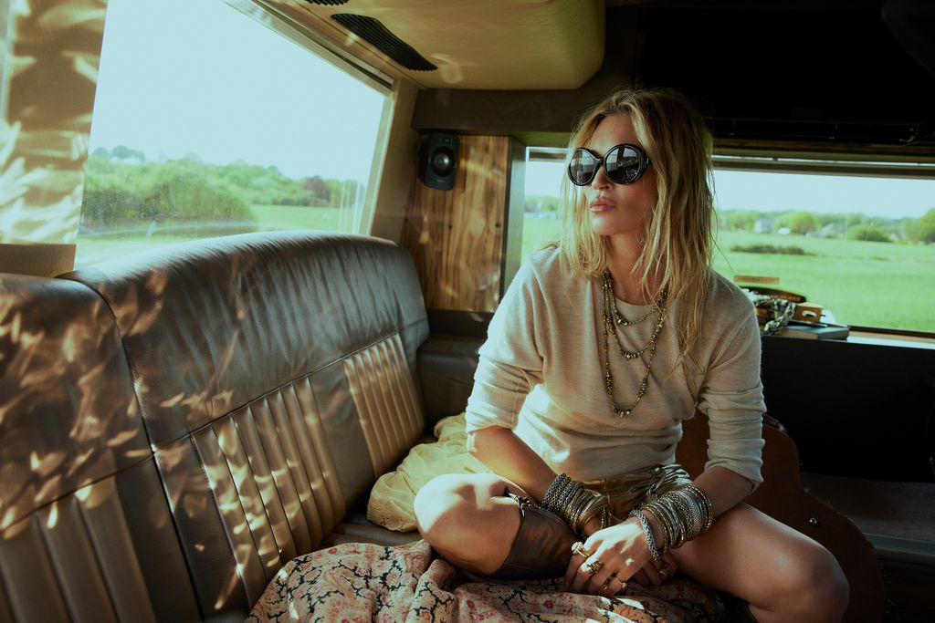 Kate Moss colabora con Zara con una colección para ir de festival este verano