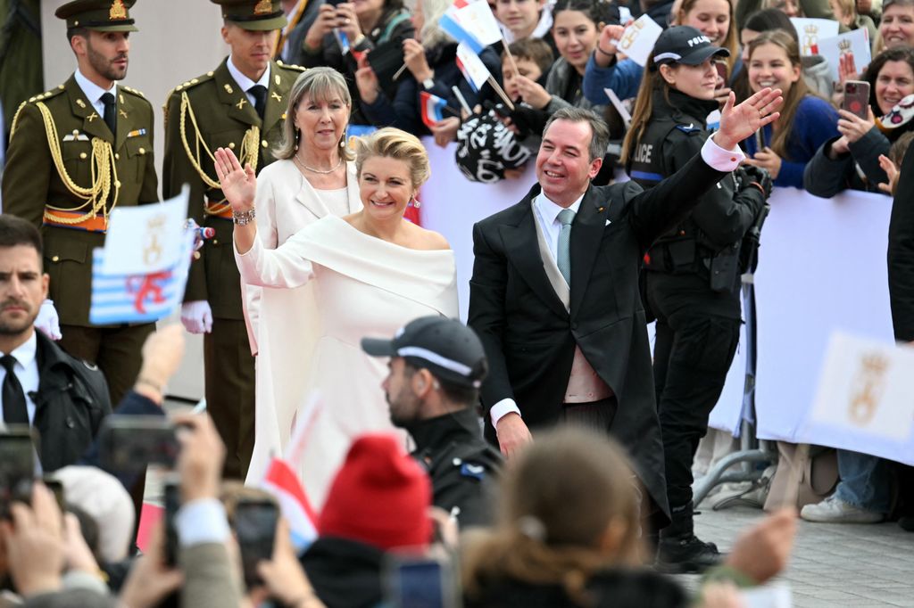 Los Grandes Duques de Luxemburgo se dan un baño de masas