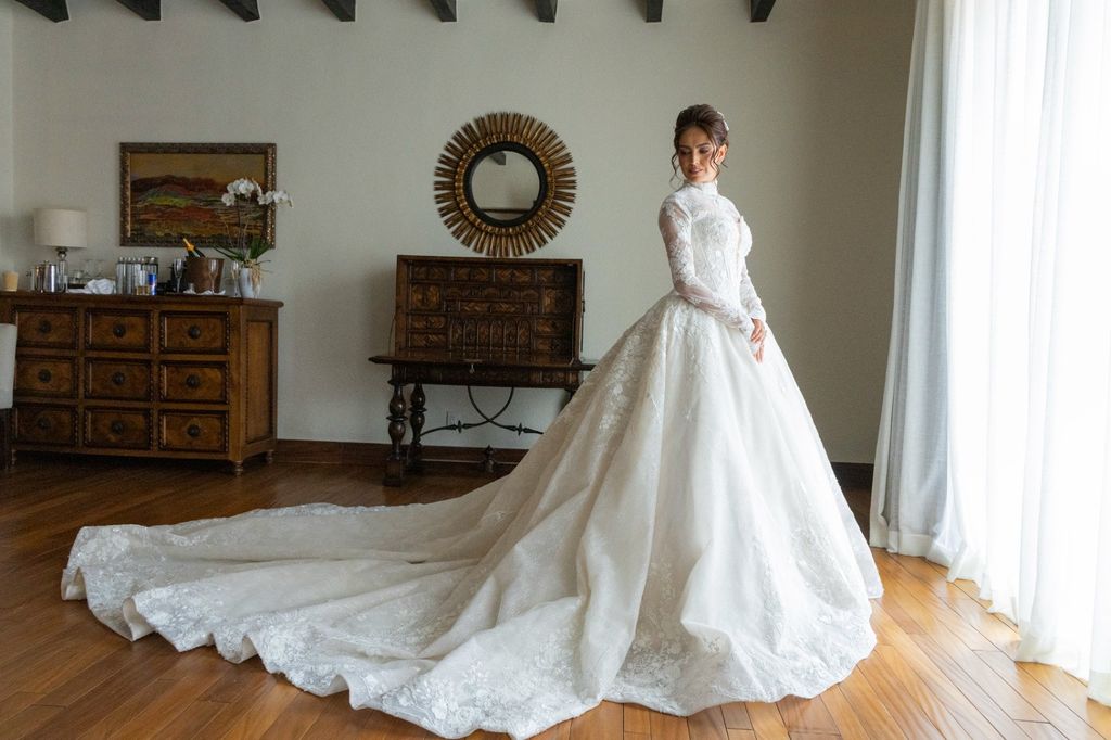 Karla Díaz luce su vestido de novia
