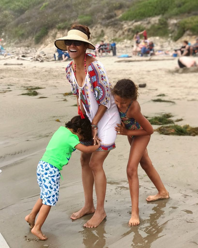 Halle Berry con sus dos hijos, Nahla y Maceo