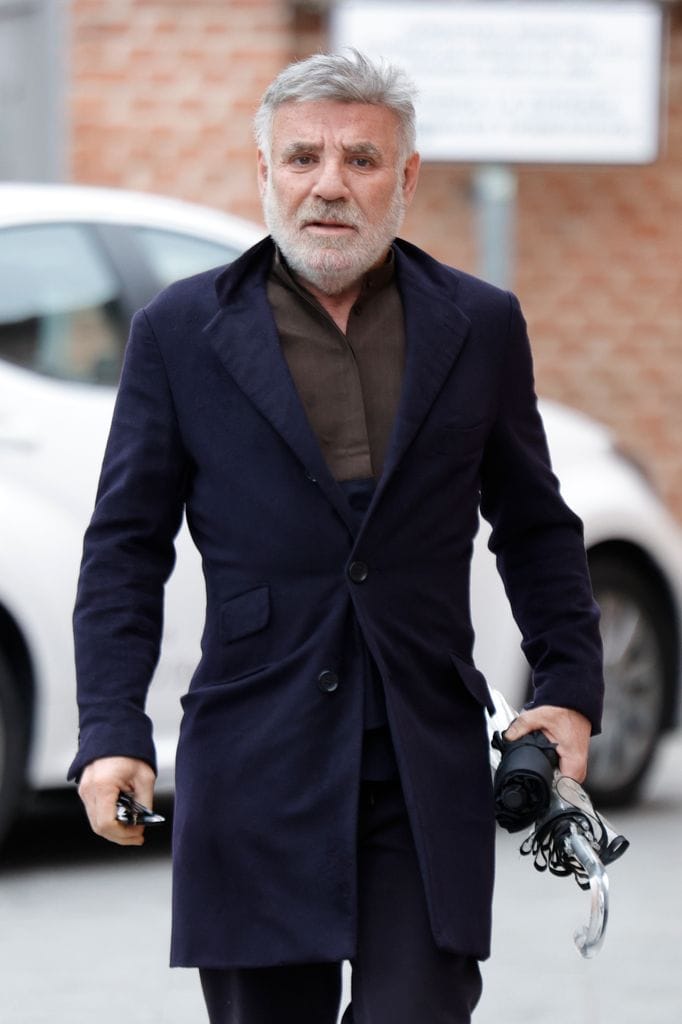 Joaquin Torres, a su llegada al tanatorio