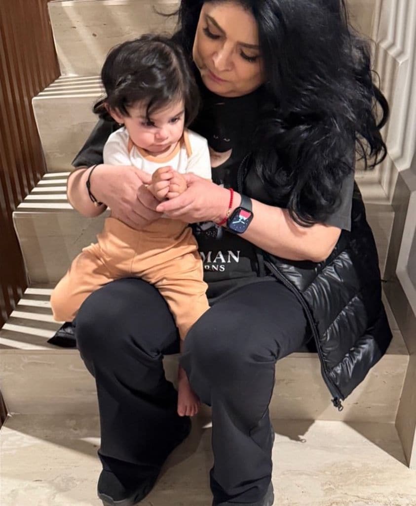 Victoria Ruffo disfruta mucho pasar el tiempo con su nieta Tessa. 