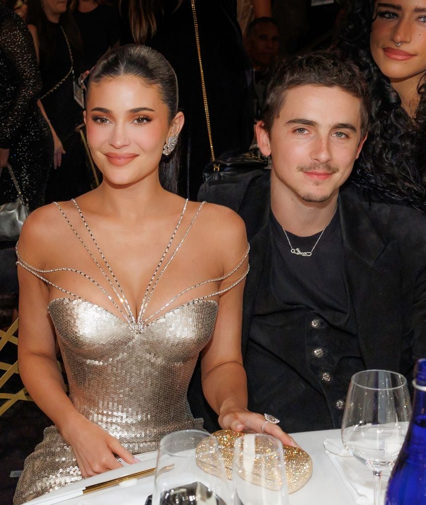 Kylie Jenner y Timothée Chalamet en la ceremonia de los Golden Globes 2026.