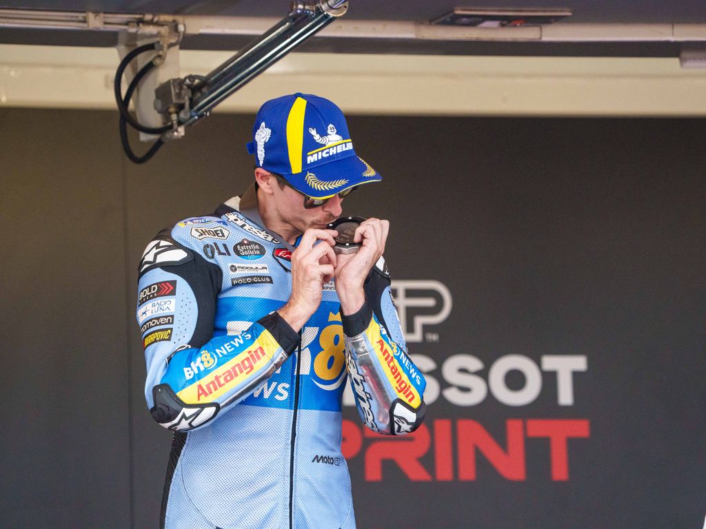 Álex Márquez, en el podio