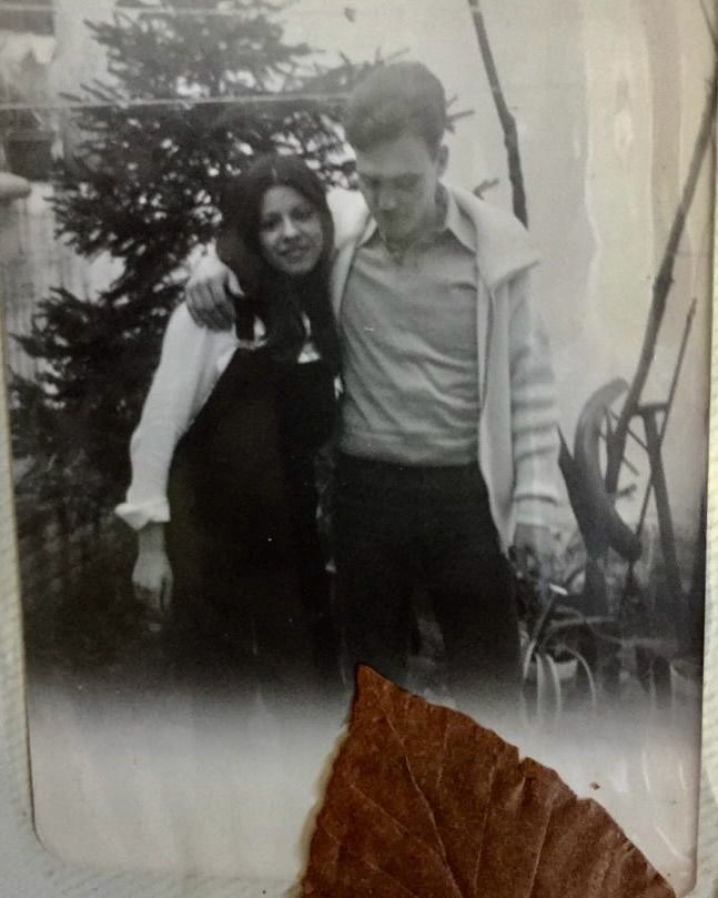 "Y no puedo dejar de mencionar a mi madre. Llevaban juntos desde los 13 años y verla cuidar de mi padre con tanto amor y dedicación durante toda la enfermedad ha sido una auténtica lección de amor"
