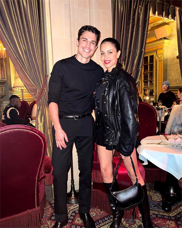 Hiba Abouk y Álex González