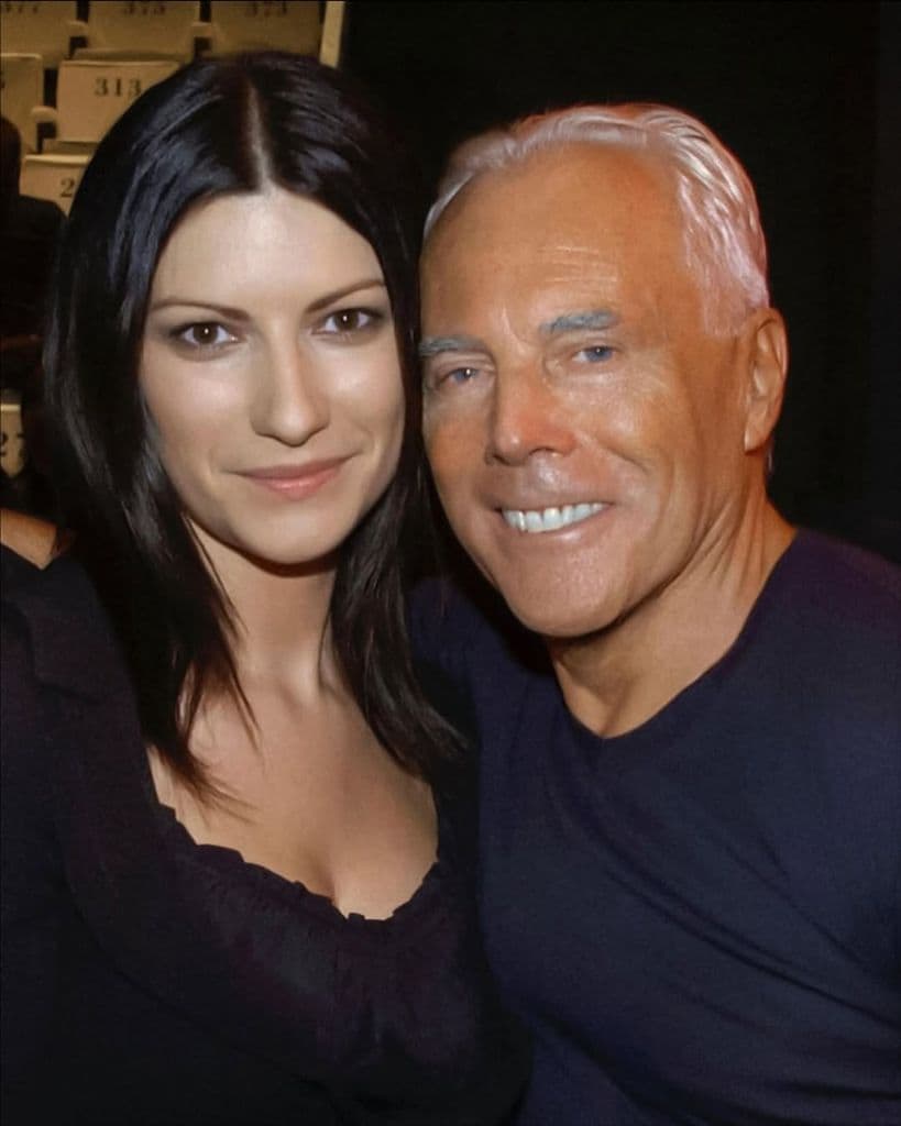 Laura Pausini compartió en sus redes un recuerdo con el diseñador. 