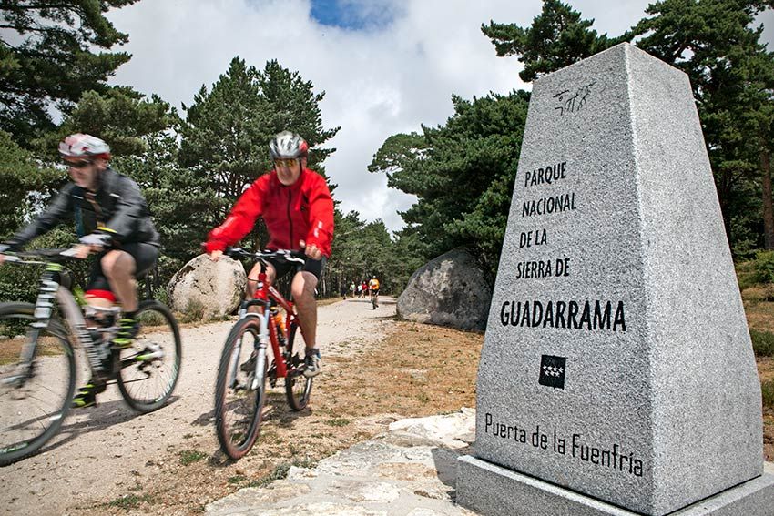 subiendo-al-puerto-de-la-fuenfria-desde-cercedilla