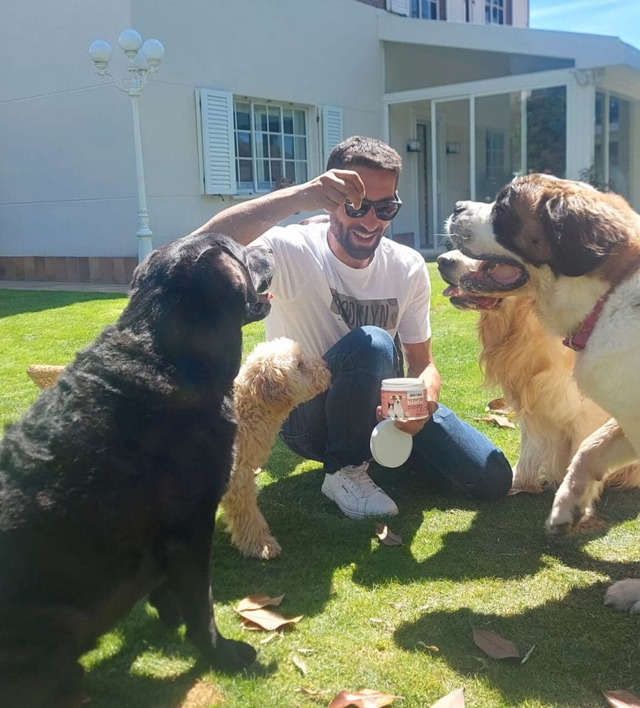 Raúl Contreras, instructor canino y perito judicial, colaborador de Mooiza