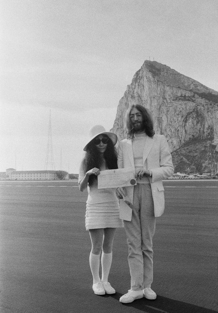 Vestidos de las novias del rock Yoko Ono