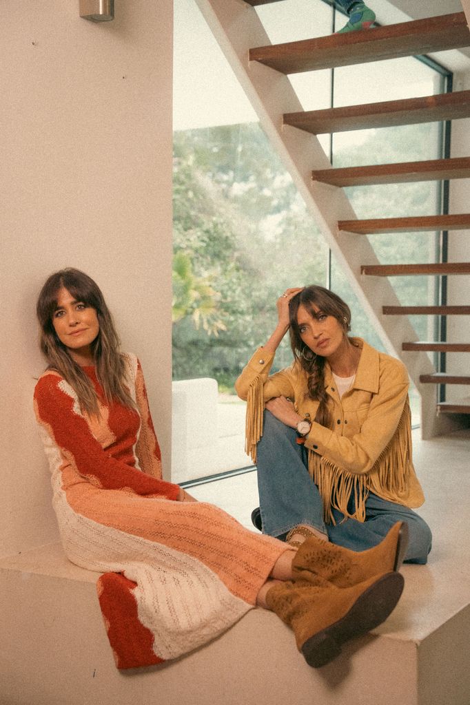 Isabel Jiménez y Sara Carbonero posan en una foto juntas