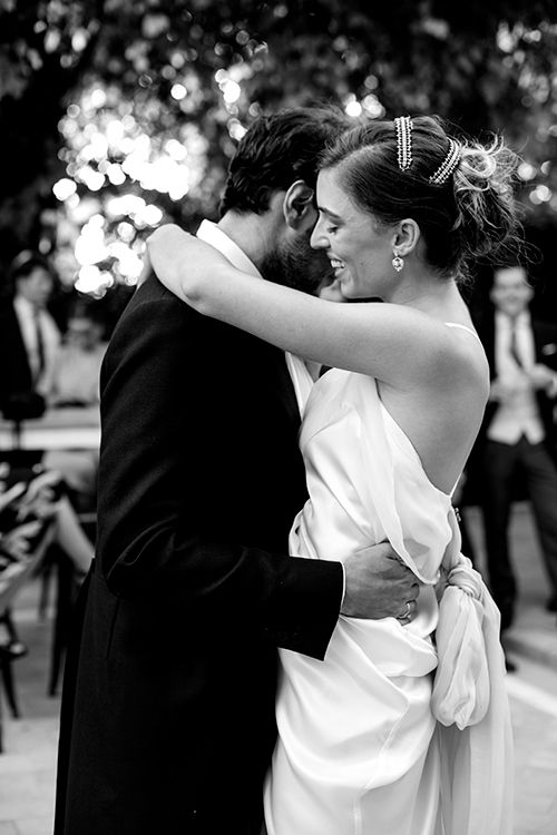 Novios en el baile nupcial