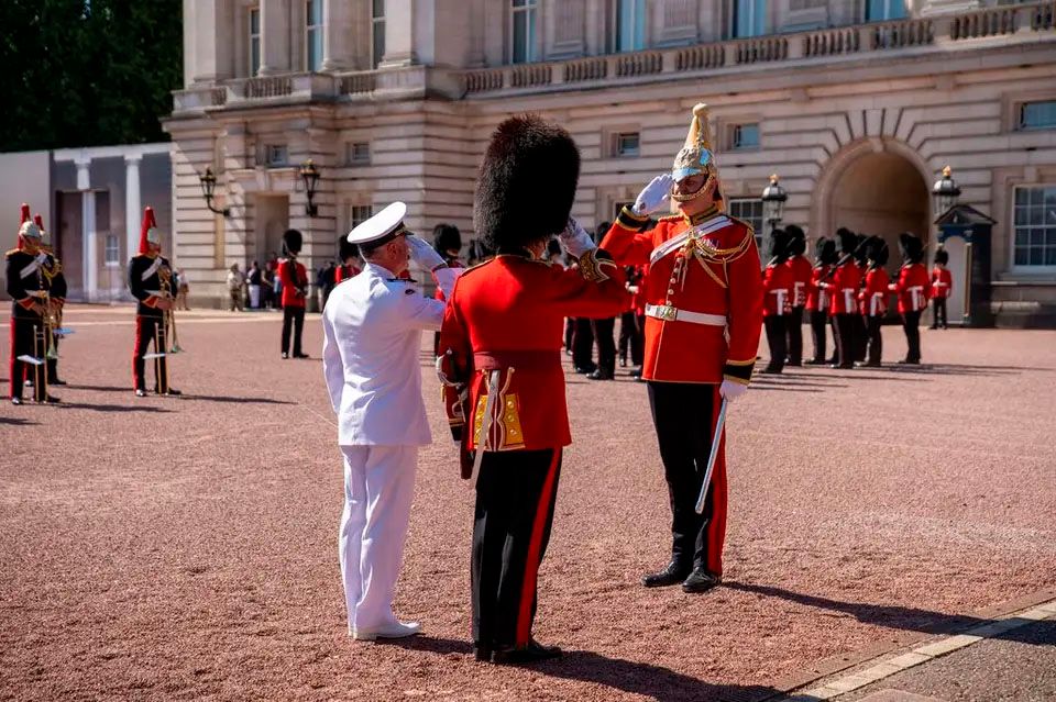 Cambio de guardia frente al Palacio de Buckingham