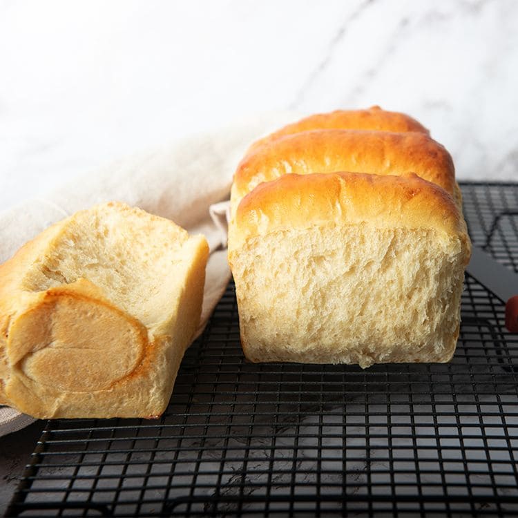 Interior de un pan de leche japonés