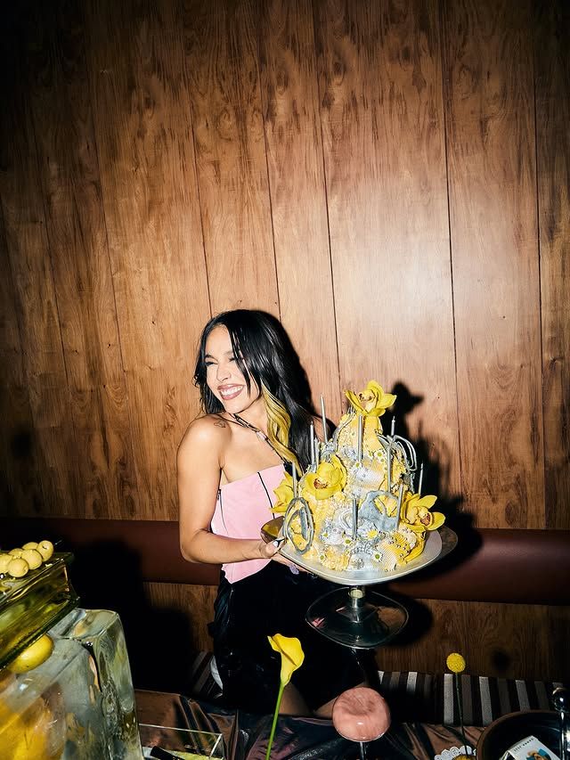 Danna celebró rodeada de sus amigos más cercanos