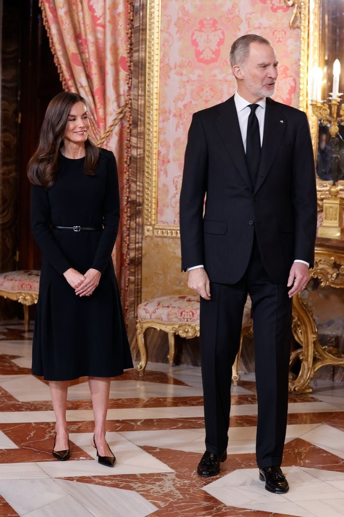 LOS REYES FELIPE Y LETIZIA PRESIDEN EL ALMUERZO OFRECIDO A UNA REPRESENTACIÓN DEL MUNDO DE LAS LETRAS, CON OCASIÓN DE LA ENTREGA DEL PREMIO DE LITERATURA EN LENGUA CASTELLANA ''MIGUEL DE CERVANTES'' 2024