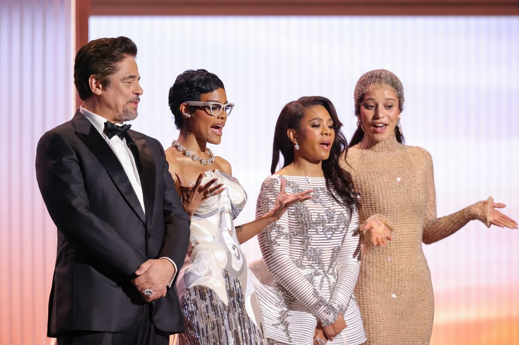Benicio del Toro, Teyana Taylor, Regina Hall y Chase Infiniti, el pasado domingo durante la ceremonia de los antes conocidos como SAG Awards