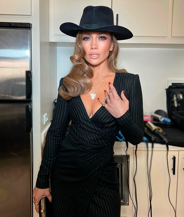 jlo-look