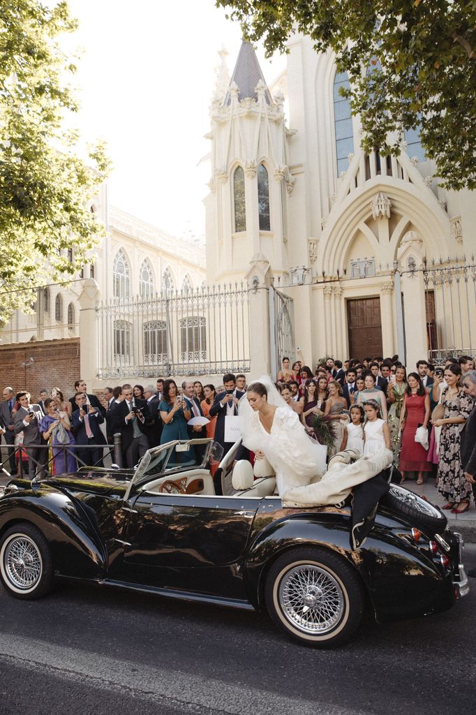 Coche clásico de boda