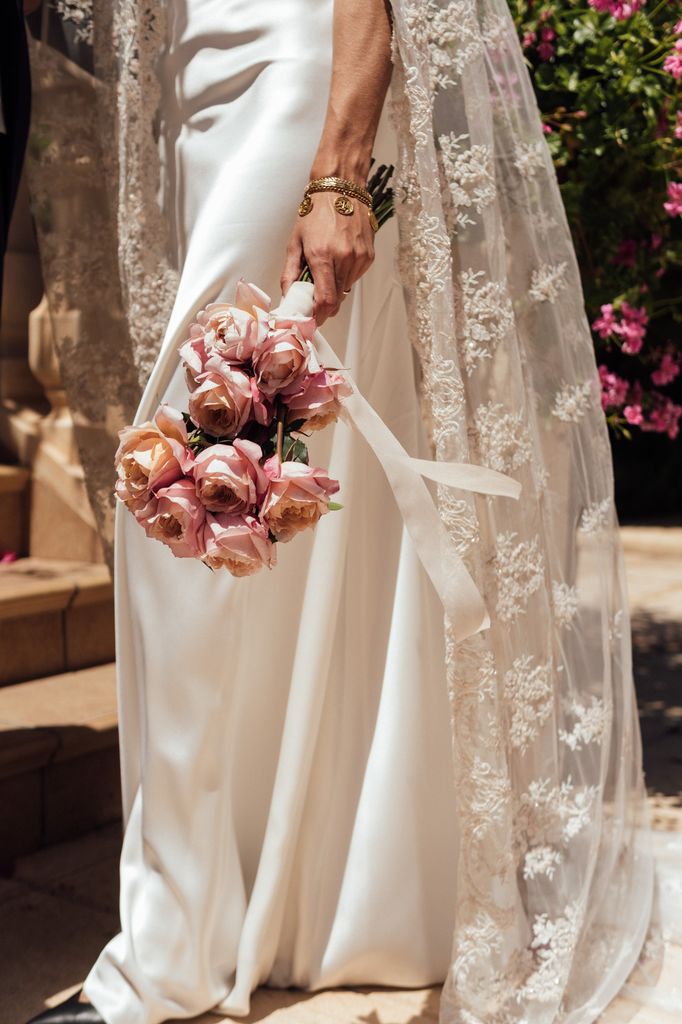 Ramo de novia de rosas rosa