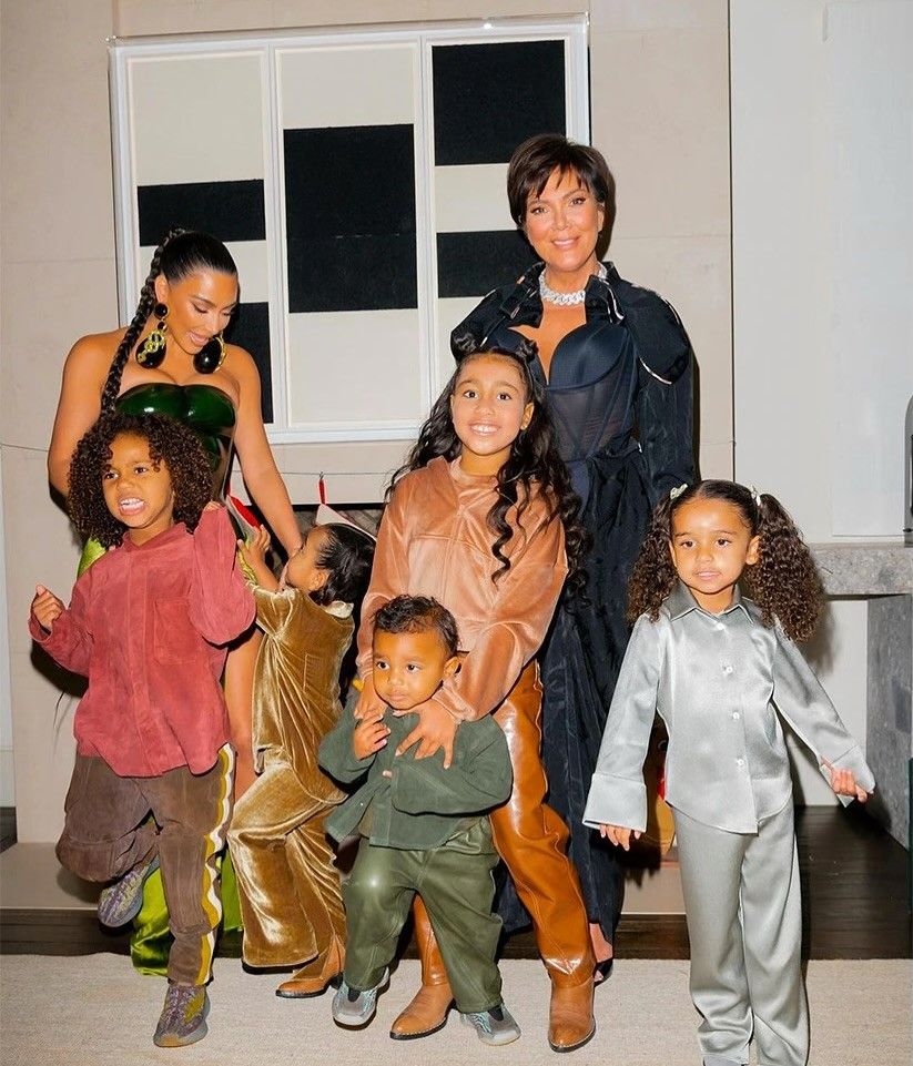 Kris Jenner compartió esta imagen como parte de su felicitación. 