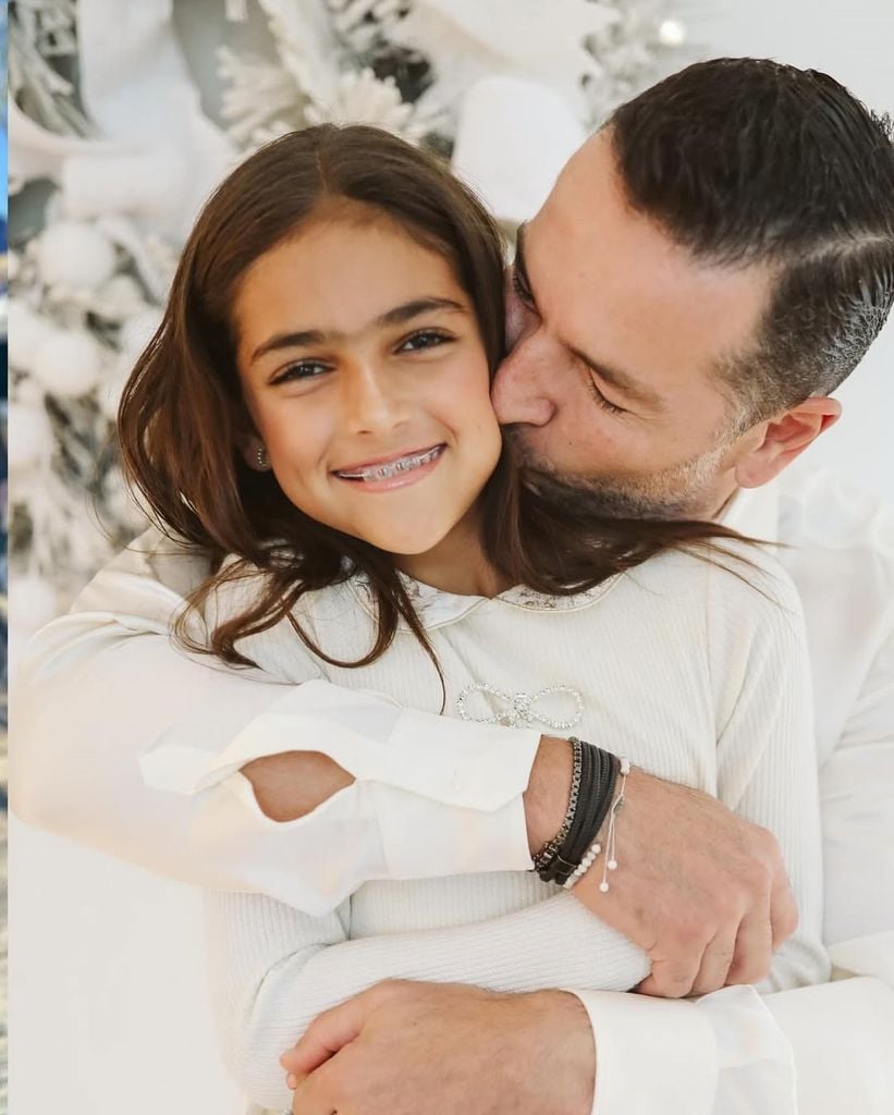 Desde Capri, Martín Fuentes celebró a su hija.