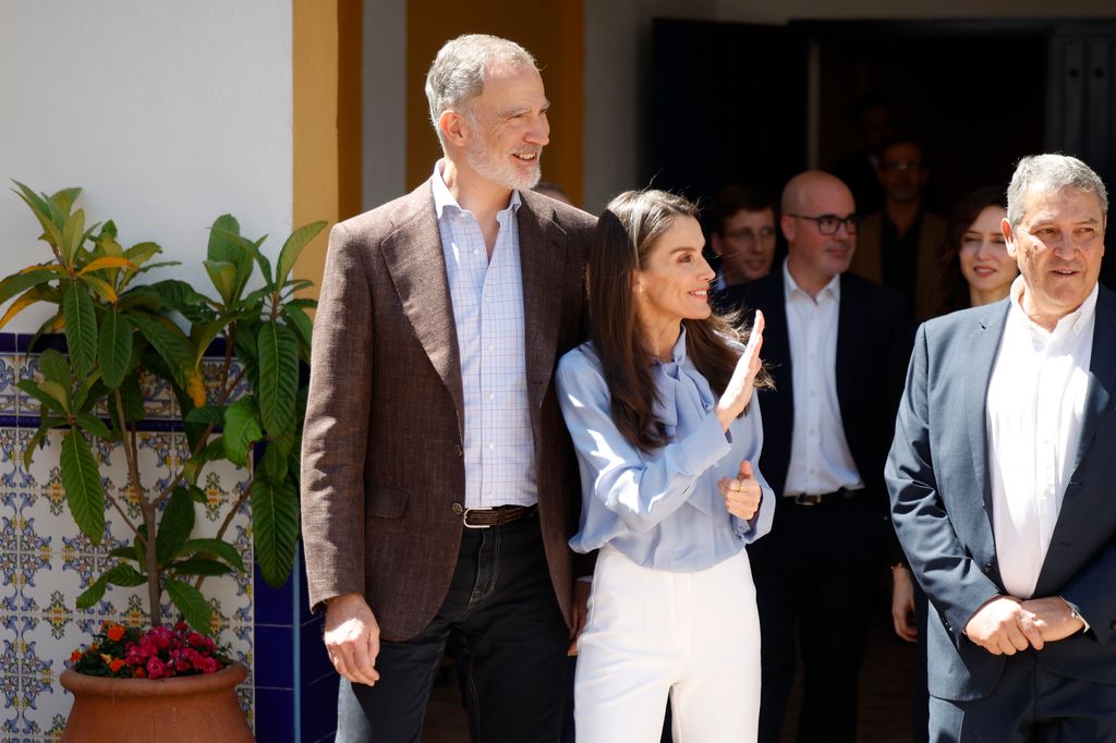 La reina Letizia y el rey Felipe VI visitan la fundación José María de Llanos