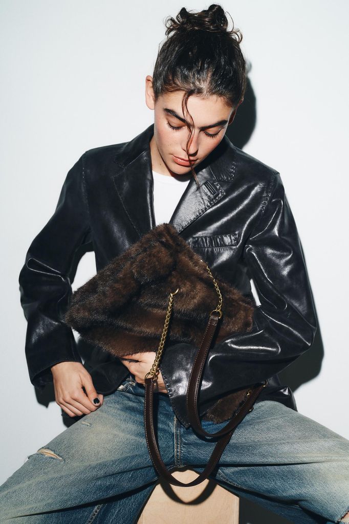 Bolso Zara pelo 2025