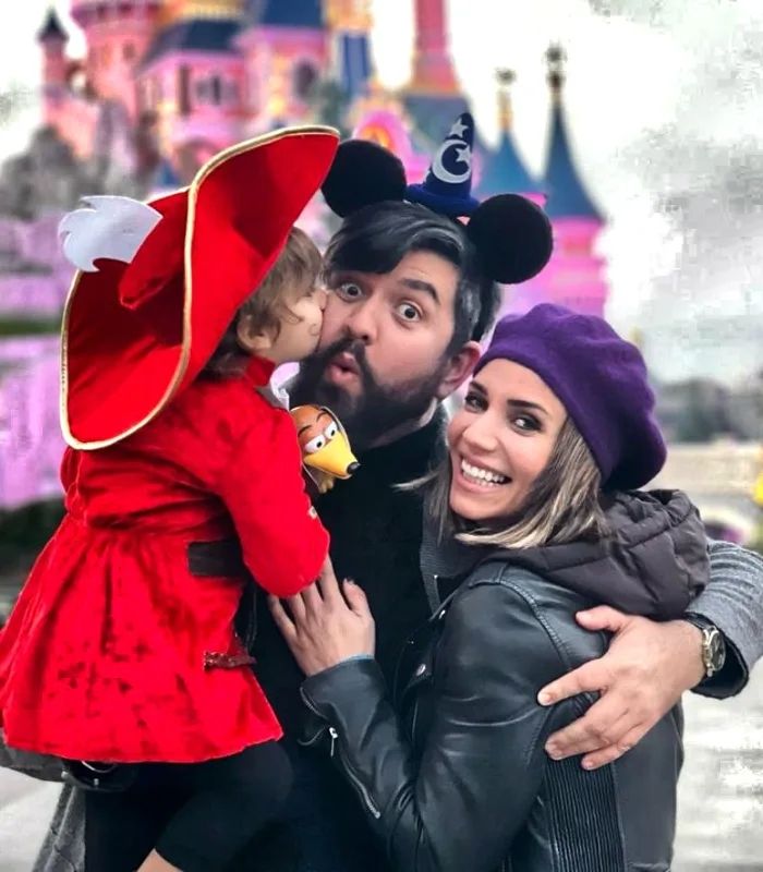 Manu Sánchez y su familia en Disney