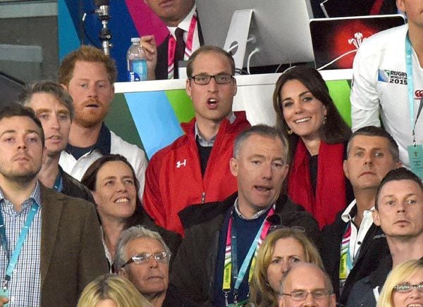 El pasado 18 de septiembre comenzaba el Mundial de Rugby con una espectacular ceremonia en la que estuvieron presentes los Duques de Cambridge y el príncipe Harry. Este último, presidente de Honor de Inglaterra 2015, ofreció un emotivo discurso de bienvenida
