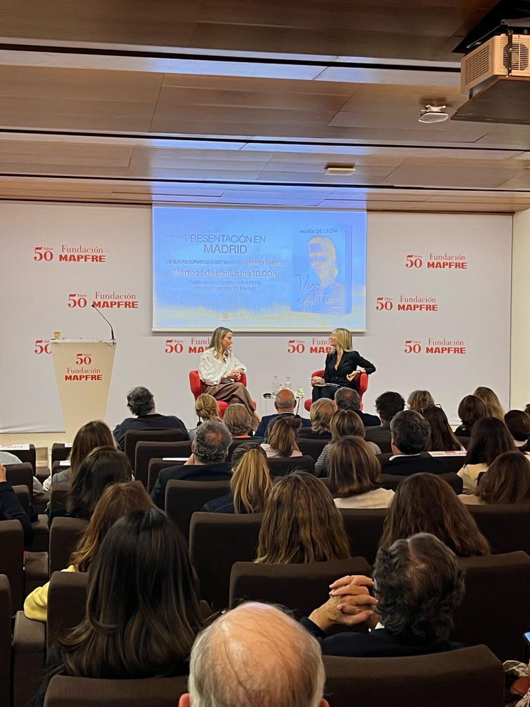 María de León presenta su segundo libro, 'Vivir con sentido' en Madrid
