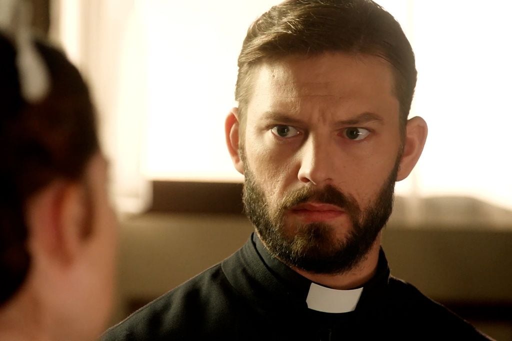 Samuel invita a María a hablar con Carlo