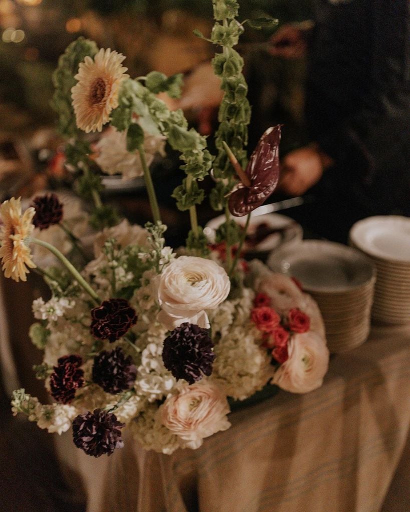 Decoración de boda con gerberas escultura floral