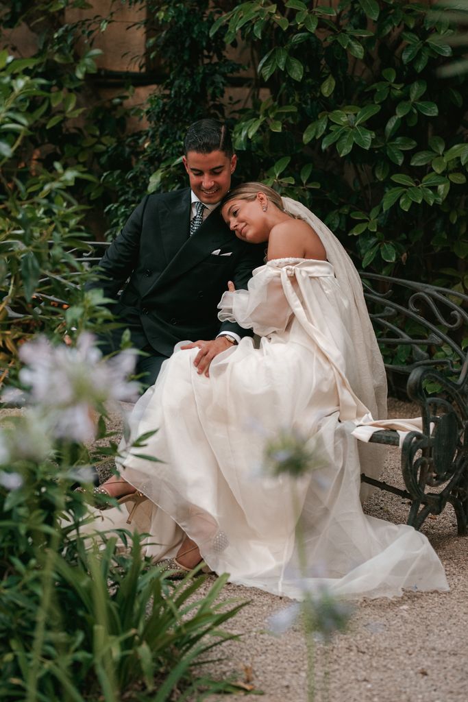 Look de novia de Calvente Atelier y boda en Elche con decoración espectacular