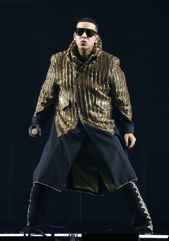 Daddy Yankee, el famoso cantante de reggaeton demanda a su ex esposa Mireddys González