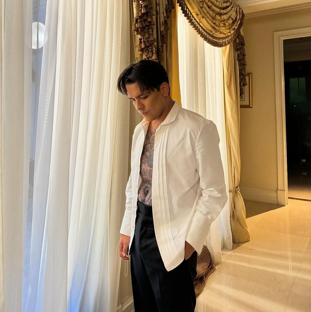 christian nodal