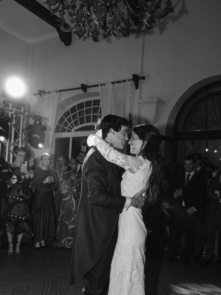 Los novios durante el baile