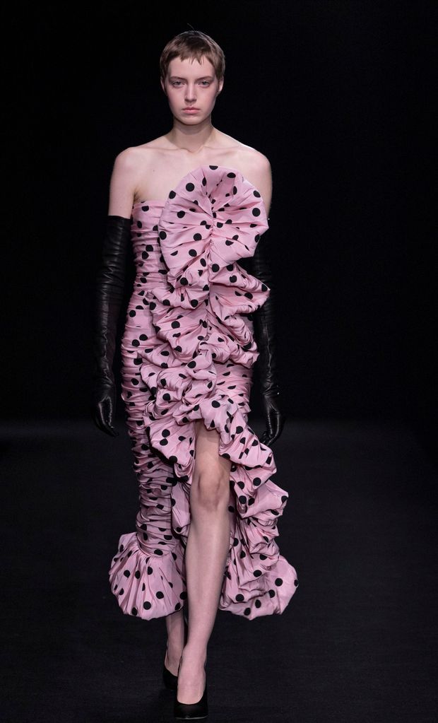 le club couture es el nombre de la colecci n primavera verano 2023 de valentino