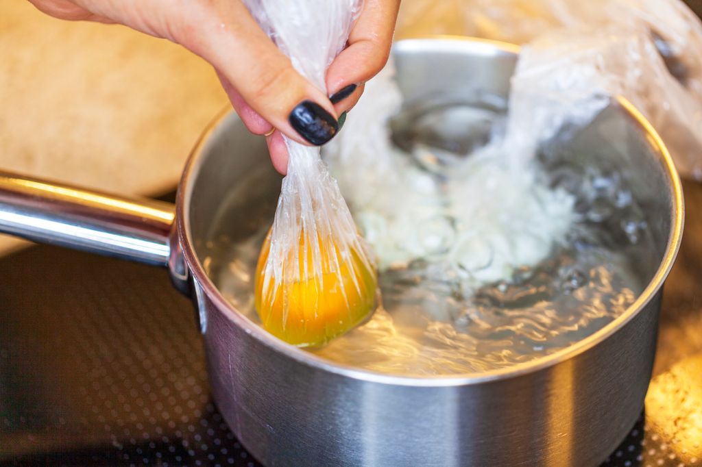 Cocinando un uevo poché