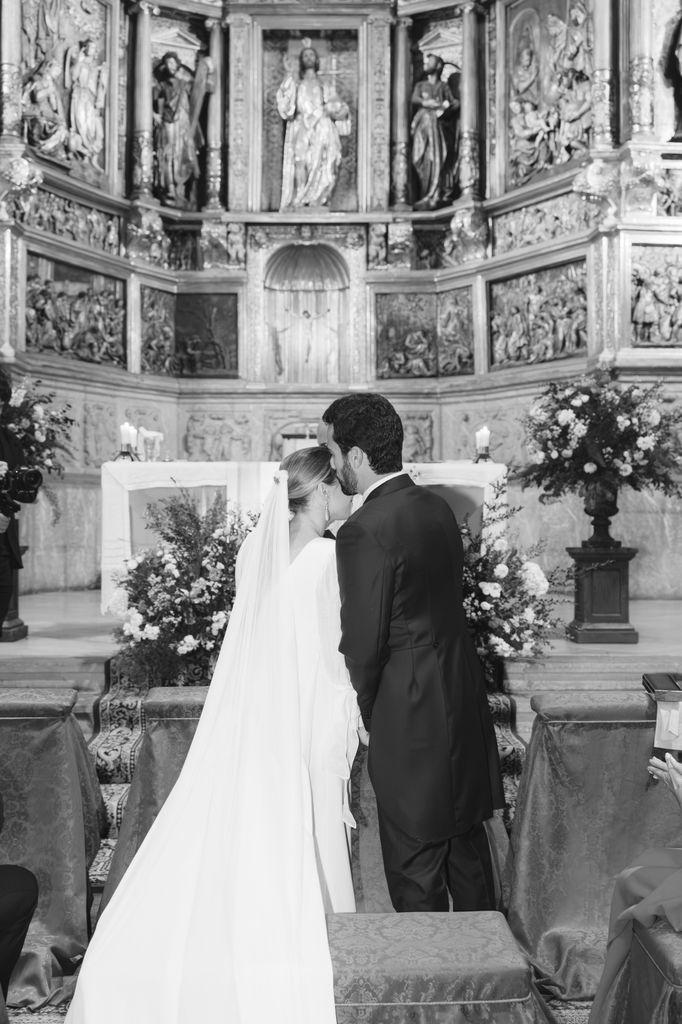 Decoración de altar de boda