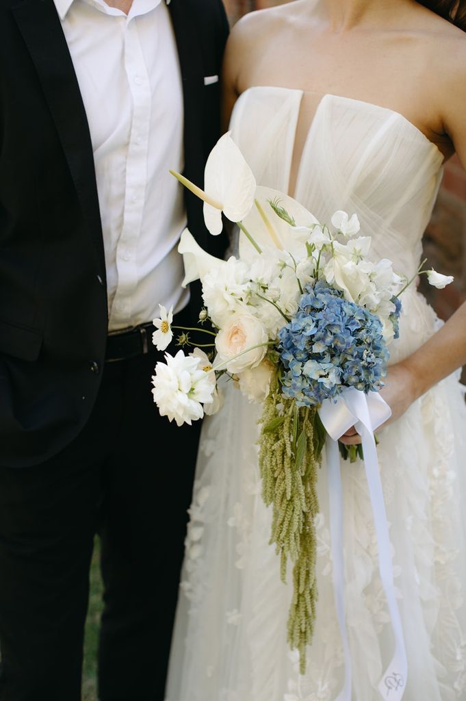 Ramo de novia con amaranthus verde